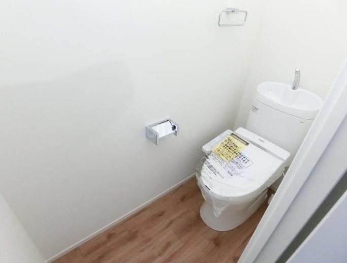 トイレ　別の部屋の写真
