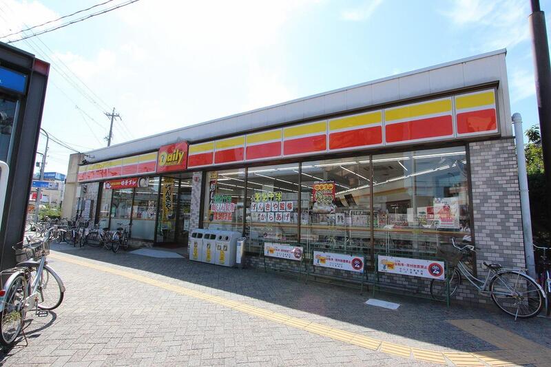 コンビニ　デイリーヤマザキ中川高畑店（コンビニ）まで312m