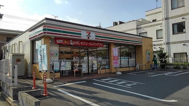 コンビニ　セブン さいたま田島3丁目店（コンビニ）まで200m