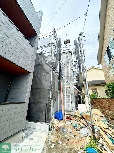 建物外観　駐車場