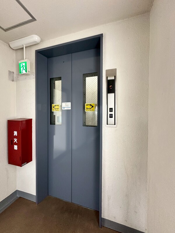 ロビー