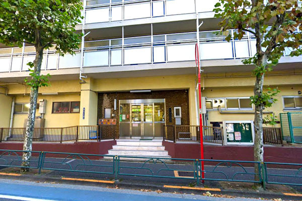 幼稚園・保育園　渋谷区立幡ケ谷第三保育園（幼稚園・保育園）まで2745m