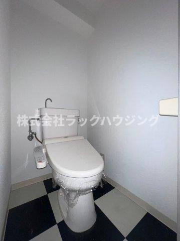 トイレ　【お部屋さがしはラックハウジングにお問合せ下さいませ♪】