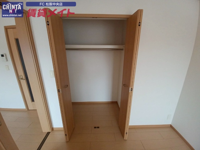収納　同型参考写真です