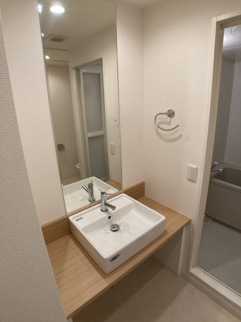 洗面設備　※補修前の参考画像の為、設備等は現況優先。