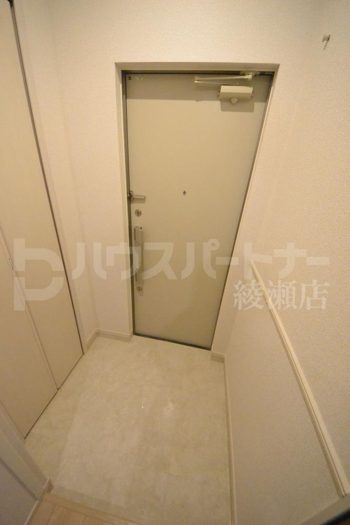 玄関　設備