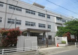 小学校　高石市立清高小学校（小学校）まで810m
