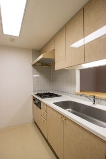 キッチン　※写真は同タイプ住戸です。