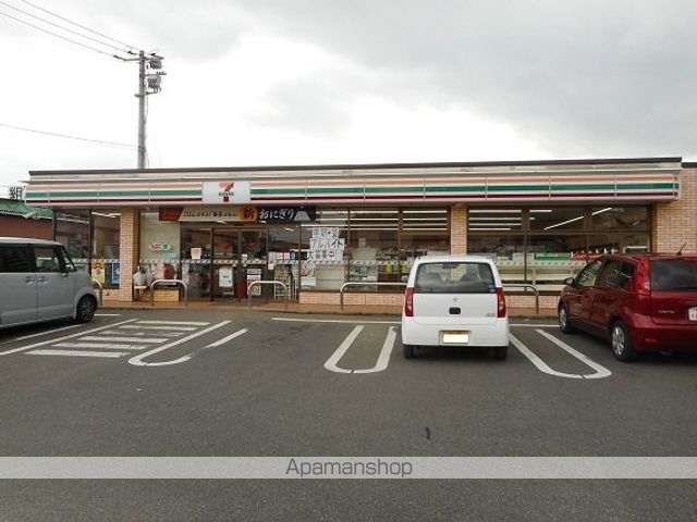 コンビニ　セブンイレブン下加茂店（コンビニ）まで400m