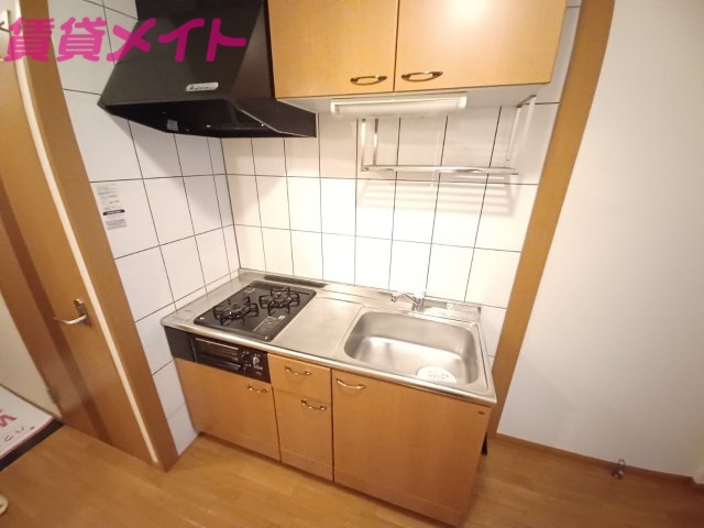 キッチン　同物件別室写真