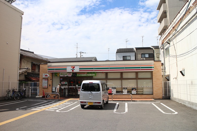 コンビニ　セブンイレブン　徳庵駅西店（コンビニ）まで216m