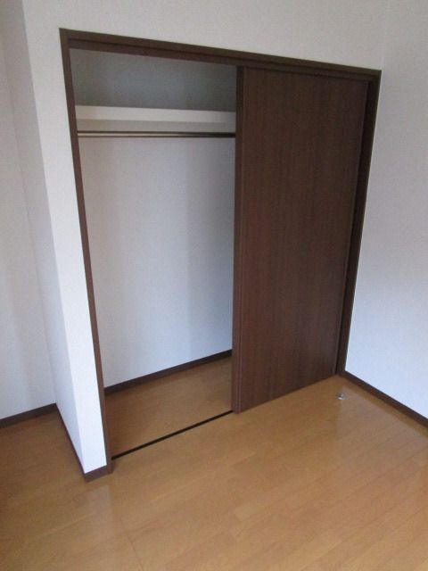 収納　★洋室のクローゼット★