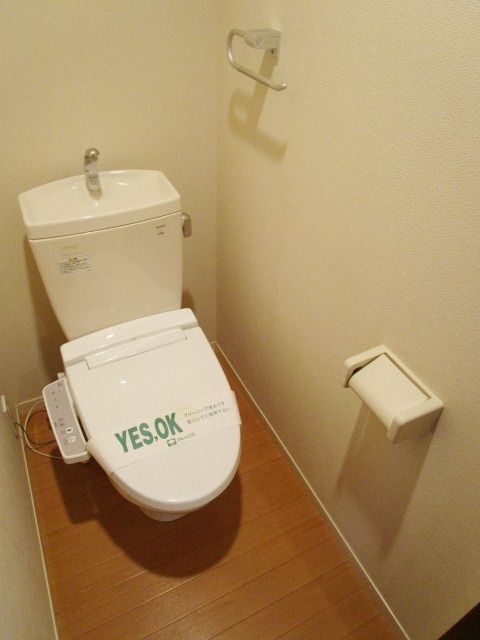 トイレ　★温水洗浄便座付のトイレ★