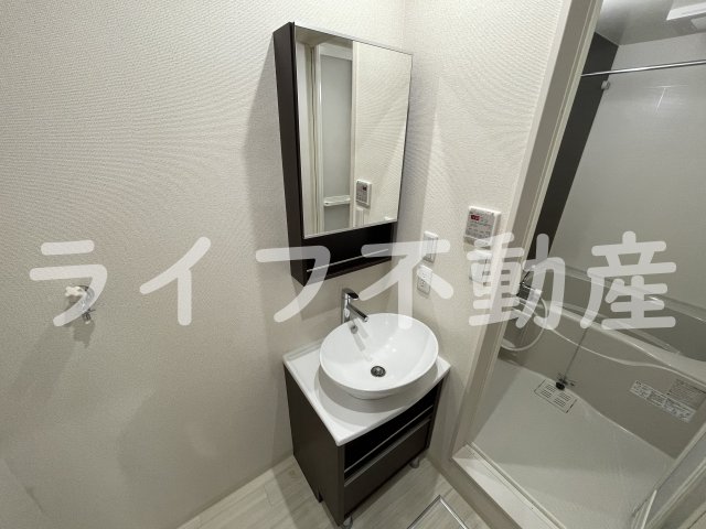 洗面設備　独立洗面化粧台付き