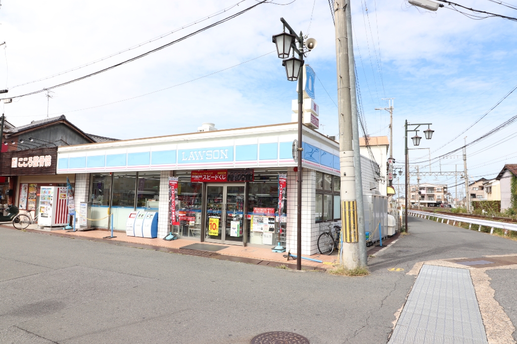 コンビニ　ローソン 西田原本駅前店（コンビニ）まで799m