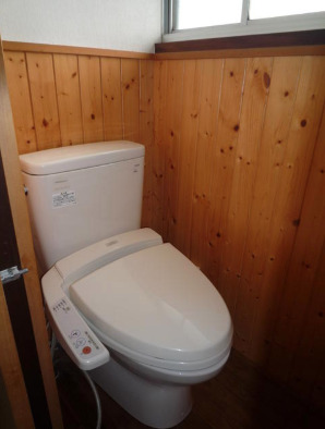 トイレ　トイレもきれいです