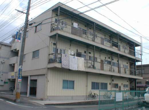 建物外観　外はこのようになっています