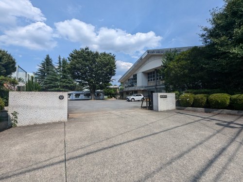 小学校　所沢市立明峰小学校（小学校）まで123m