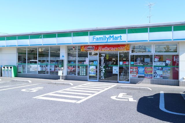 コンビニ　ファミリーマート柏駅末広町店（コンビニ）まで698m