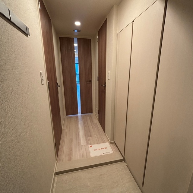 玄関　※写真は同タイプ住戸です。