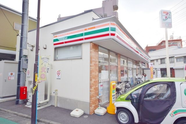 コンビニ　セブンイレブン板橋清水町東店（コンビニ）まで499m