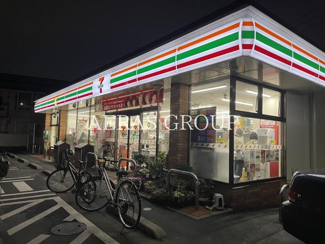 コンビニ　セブン-イレブン 川口東本郷店（コンビニ）まで883m