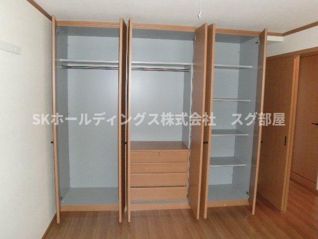 収納　クローゼット