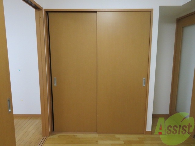 収納　クローゼットです。大きい荷物もしまうことができます。