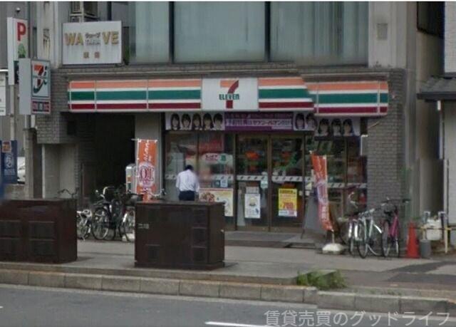 コンビニ　セブンイレブン堀川御池店（コンビニ）まで300m