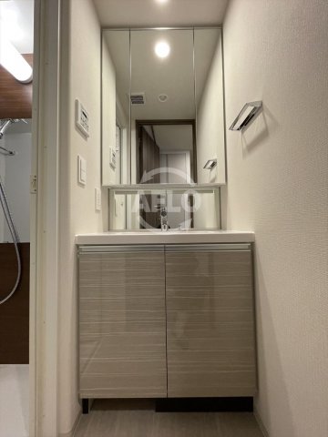 洗面設備　BPRレジデンス大阪本町Q　独立洗面台