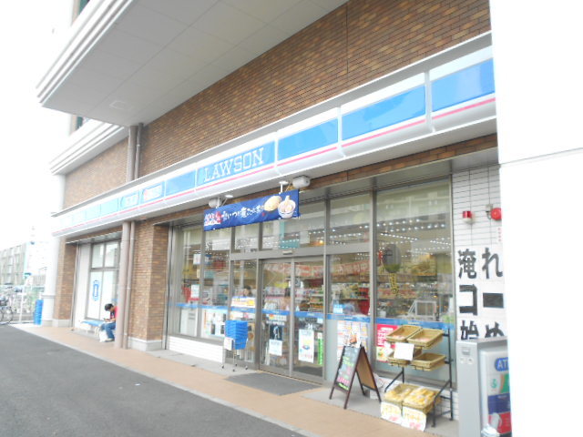 コンビニ　ローソン坂戸駅北口店（コンビニ）まで646m