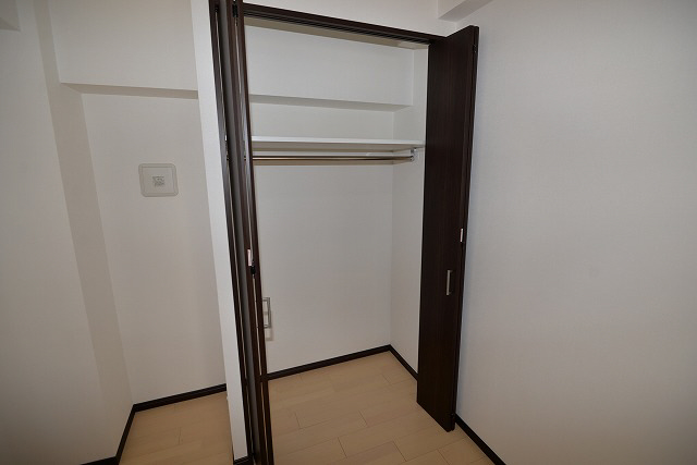 収納　写真は同マンションの別のお部屋のものです
