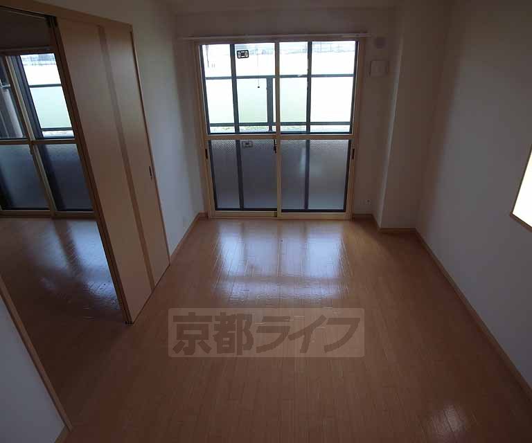 居室・リビング　オールフローリングです
