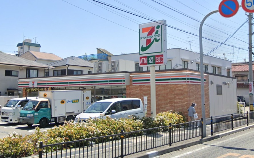 コンビニ　セブンイレブン 尼崎武庫之荘5丁目店（コンビニ）まで379m