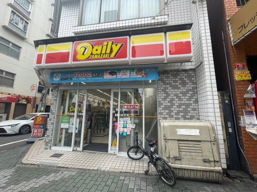 コンビニ　デイリーヤマザキ 名古屋栄4丁目店（コンビニ）まで133m