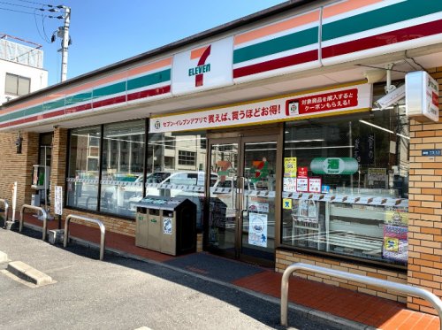 コンビニ　セブンイレブン 寝屋川池田旭町店（コンビニ）まで595m