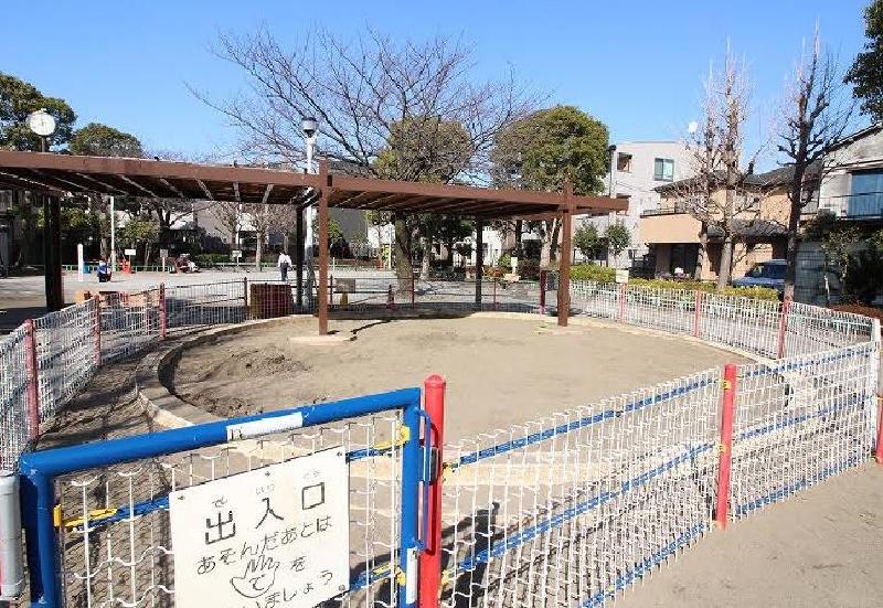 公園　四つ木三丁目児童遊園（公園）まで240m