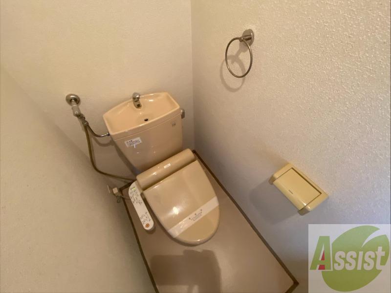 トイレ　トイレです。ウォシュレット付を探している方、おすすめです。