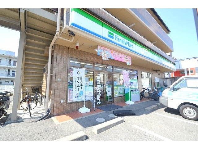 コンビニ　ファミリーマート　広島山本1丁目店（コンビニ）まで597m