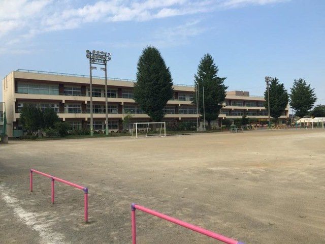 小学校　寄居町立寄居小学校（小学校）まで3150m