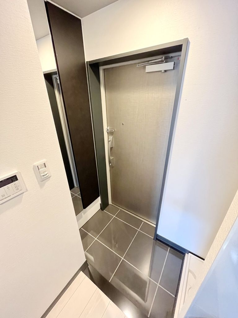 玄関　（別タイプ参考写真）メディフィス大山II　板橋区大山金井町
