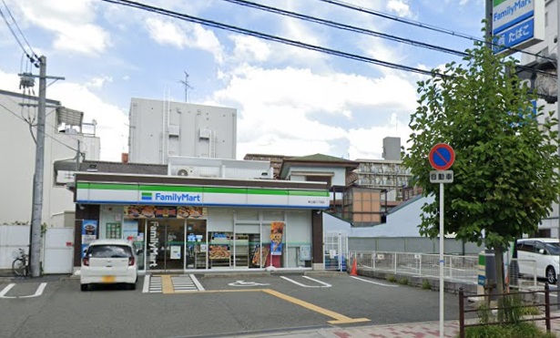 コンビニ　ファミリーマート 東三国六丁目店（コンビニ）まで163m