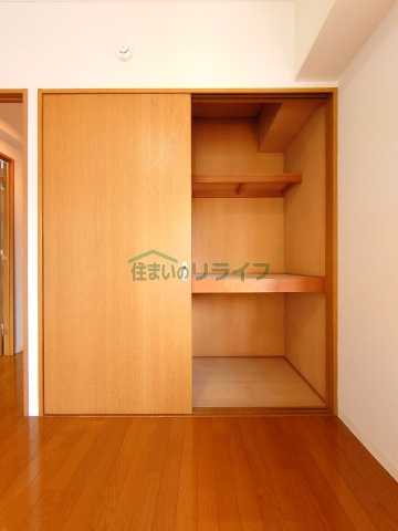 収納　リライフ下北沢店