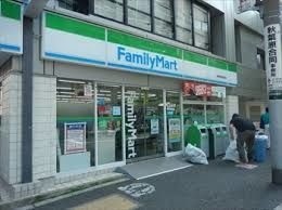 コンビニ　ファミリーマート神田和泉町店（コンビニ）まで3125m