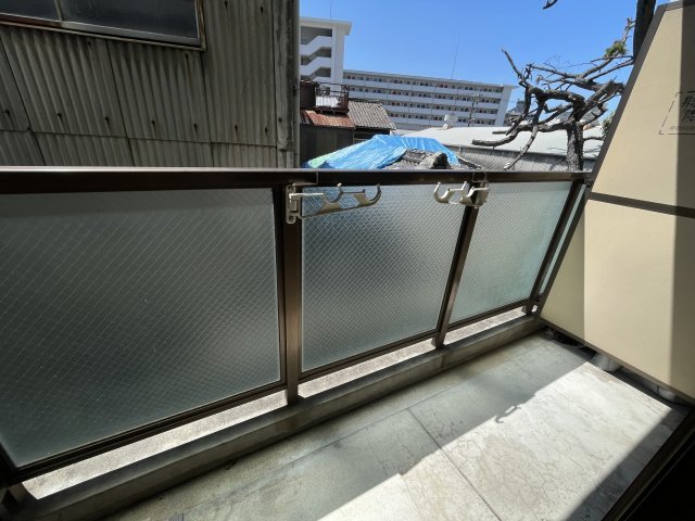 バルコニー　お洗濯にも便利なバルコニー付き