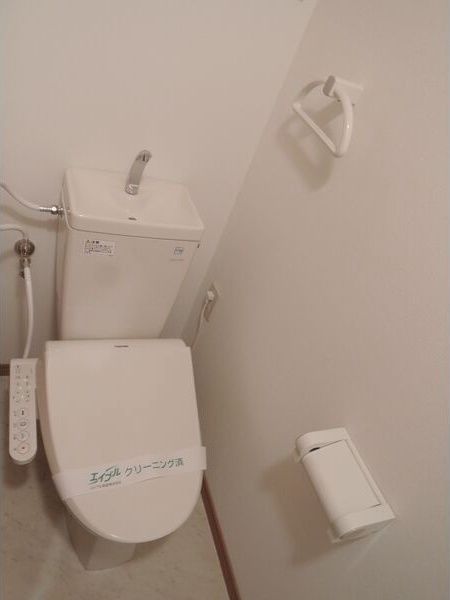 トイレ　トイレもきれいです