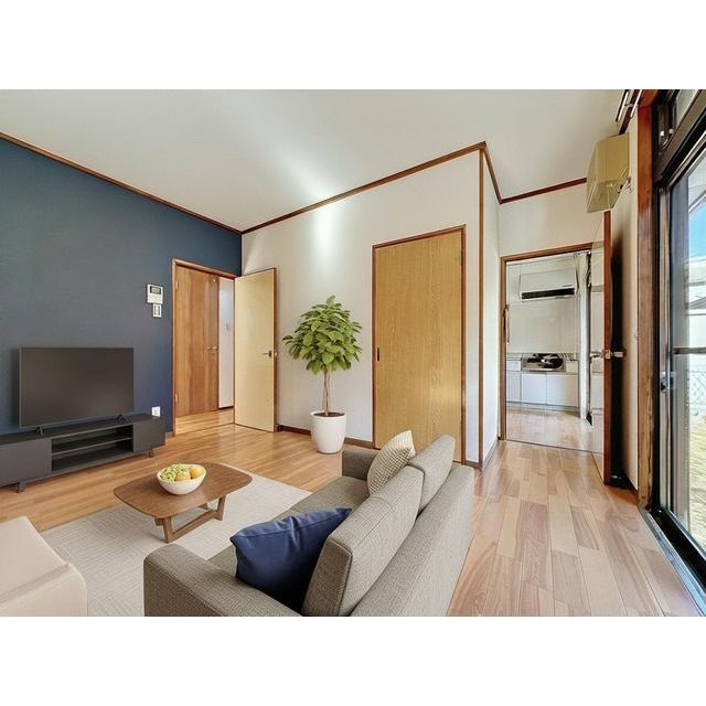 居室・リビング　家具家電はついておりません