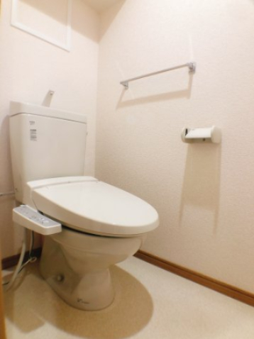 トイレ　間取りや室内設備等は現況優先とします