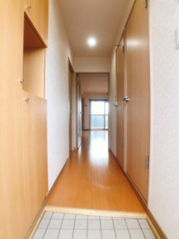 玄関　間取りや室内設備等は現況優先とします