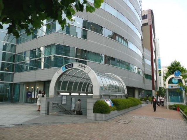 ショッピングセンター　エフワン日本橋店（ショッピングセンター）まで275m